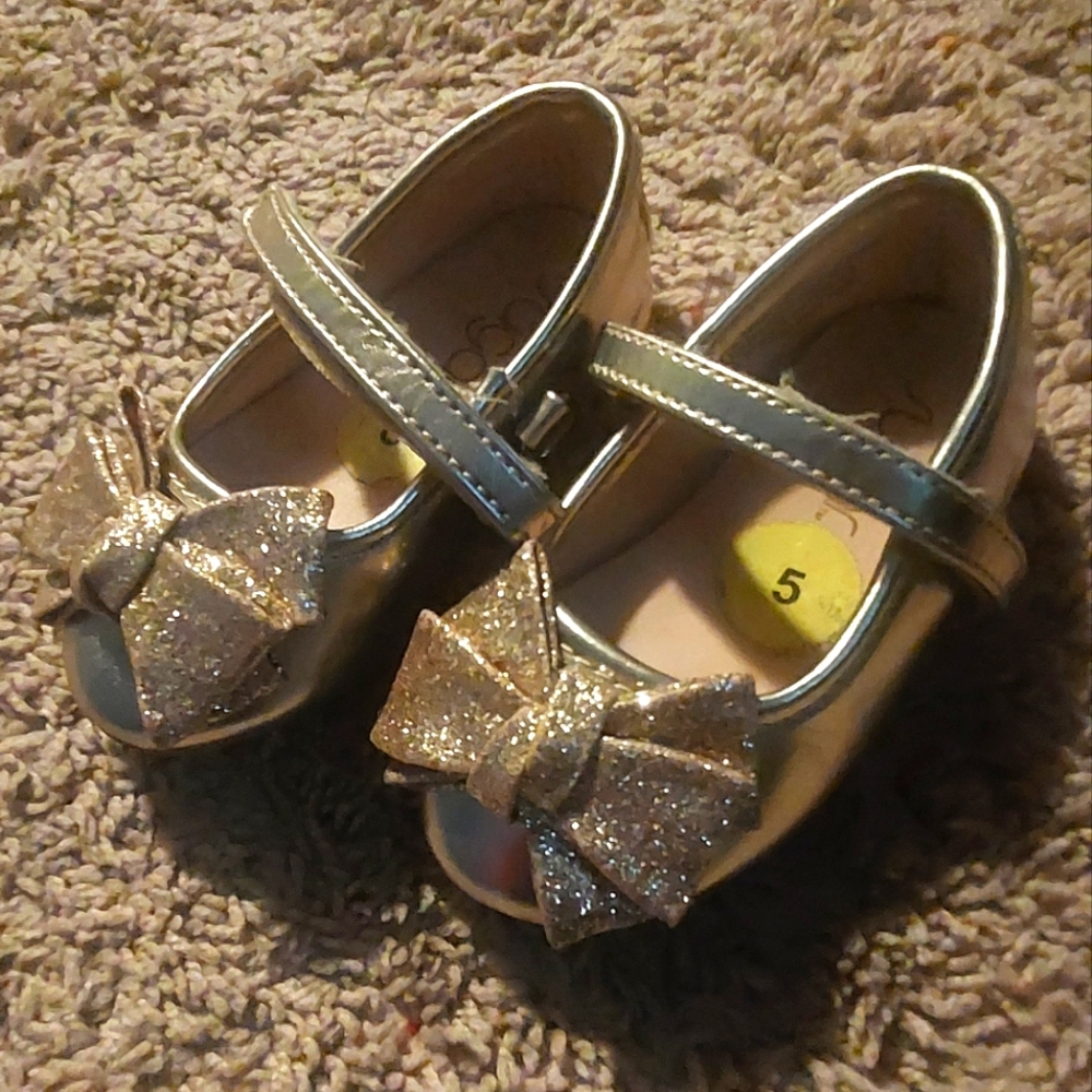 Gold Baby shoes